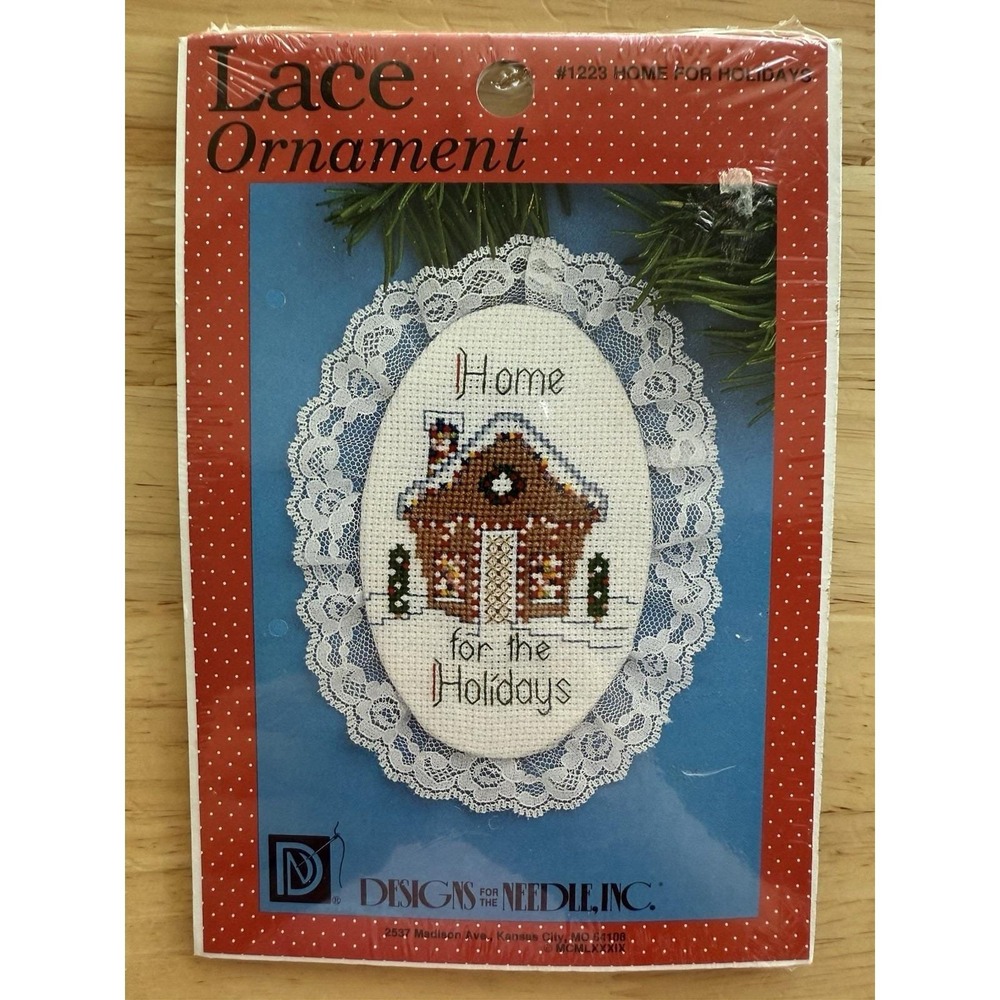 1989 Designs For The Needle Lace Christmas Ornament‎ Kit Home For Holidays #1223